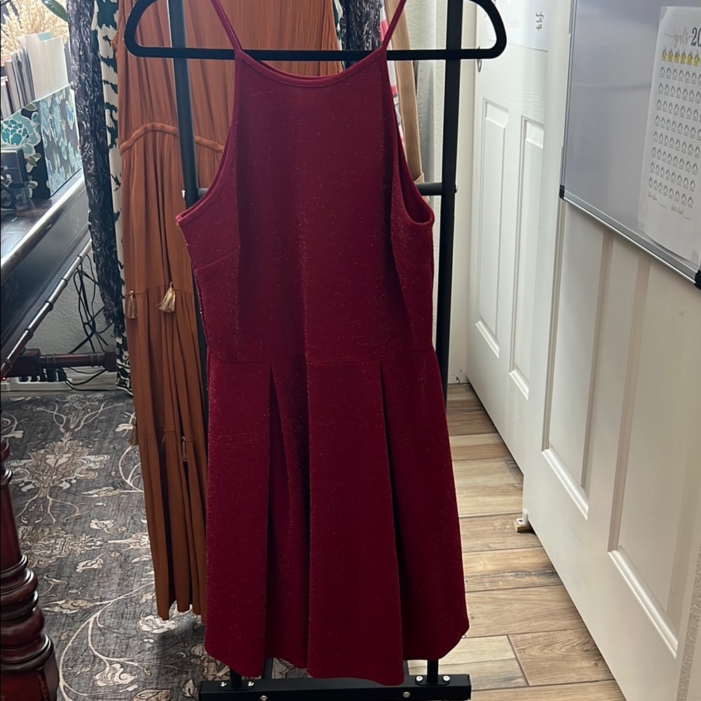 Elegant Red Sleeveless Dress